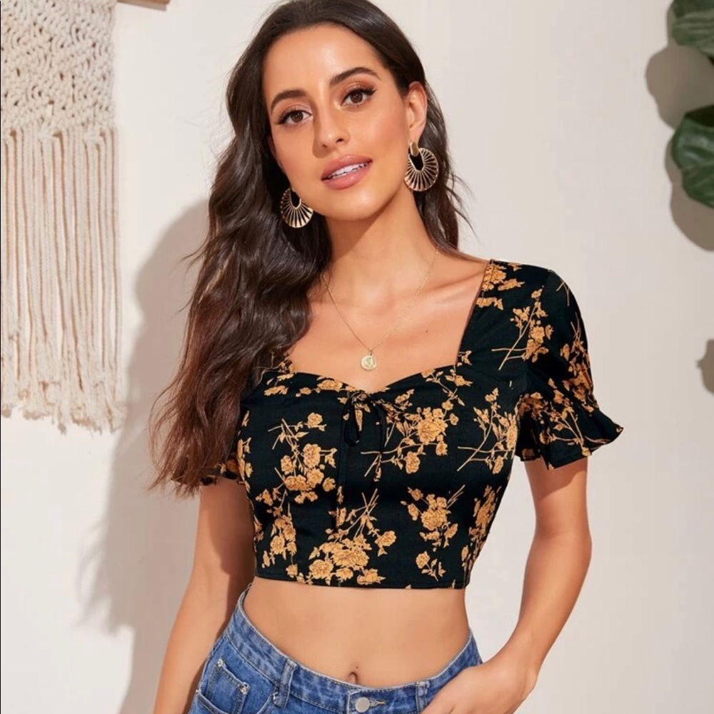 NWOT Floral Boho Crop Top